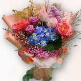 彩色繡球混花花束 F097|七彩玫瑰與藍紫繡球設計|大富貴花店 Rich Garden