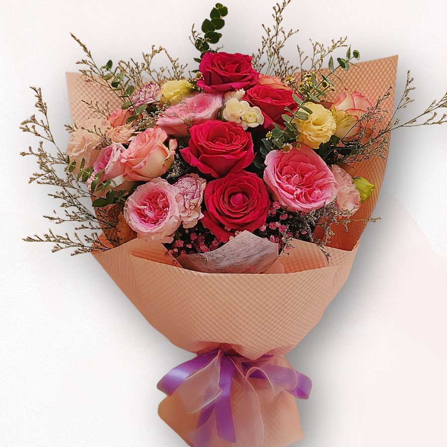 柔美玫瑰混色花束 F064|Elegant Mixed Rose Bouquet|大富貴花店 Rich Garden