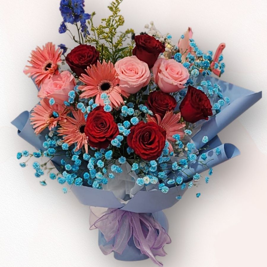 紅粉玫瑰與藍星滿天星花束 F126｜Gerbera & Rose 花禮｜大富貴花店 Rich Garden

