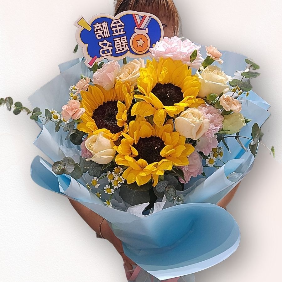 向日葵香檳玫瑰花束 F106｜Sunflower Champagne Rose Bouquet｜大富貴花店 Rich Garden
